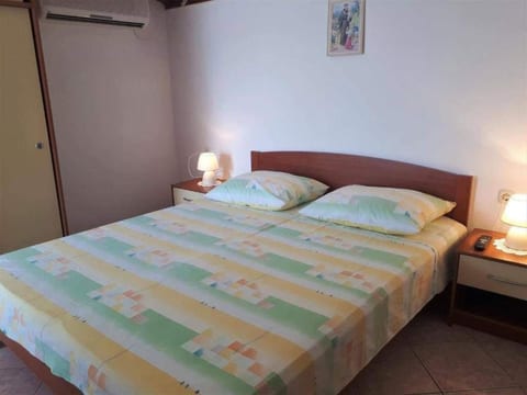 für 2 Personen ca. 25 m² in Zubovici, Adriaküste Kroatien (Kroatische Inse