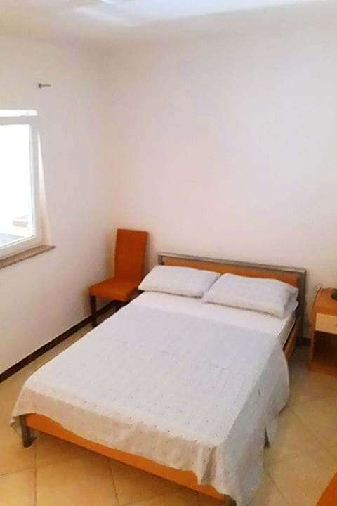 für 2 Personen + 1 Kind ca. 40 m² in Zubovici, Adriaküste Kroatien (Kroat