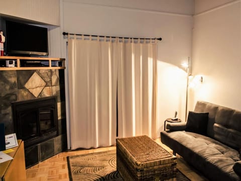 Tolle kleine Eigentumswohnung mit Kamin und Wi-F