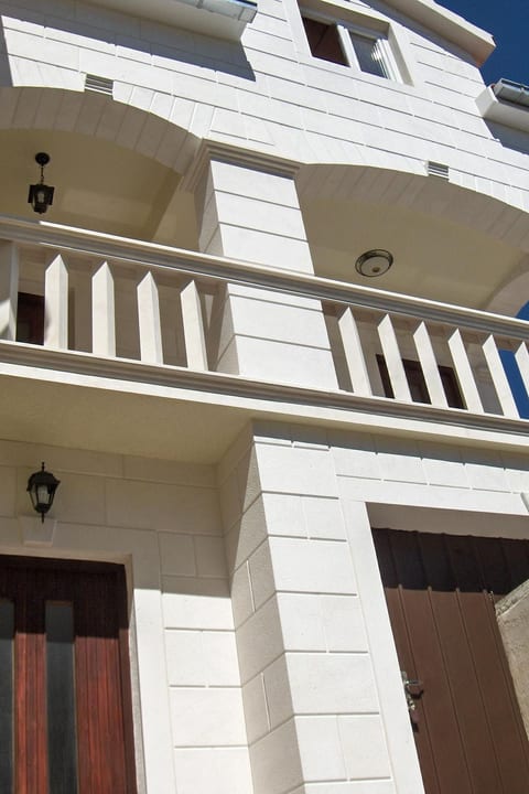 Wohnung in Stari Grad mit privatem Balkon