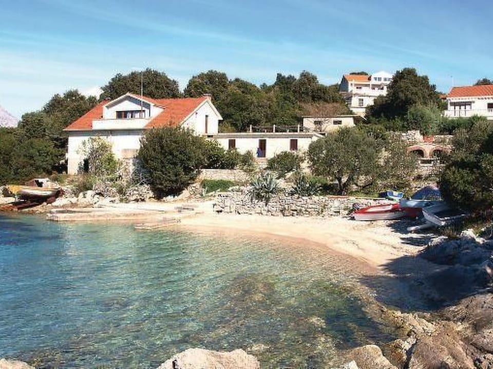 con vista al agua - Korčula