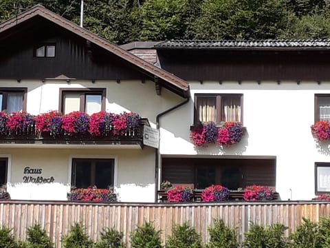 mit Balkon und herrlichem Ausblick