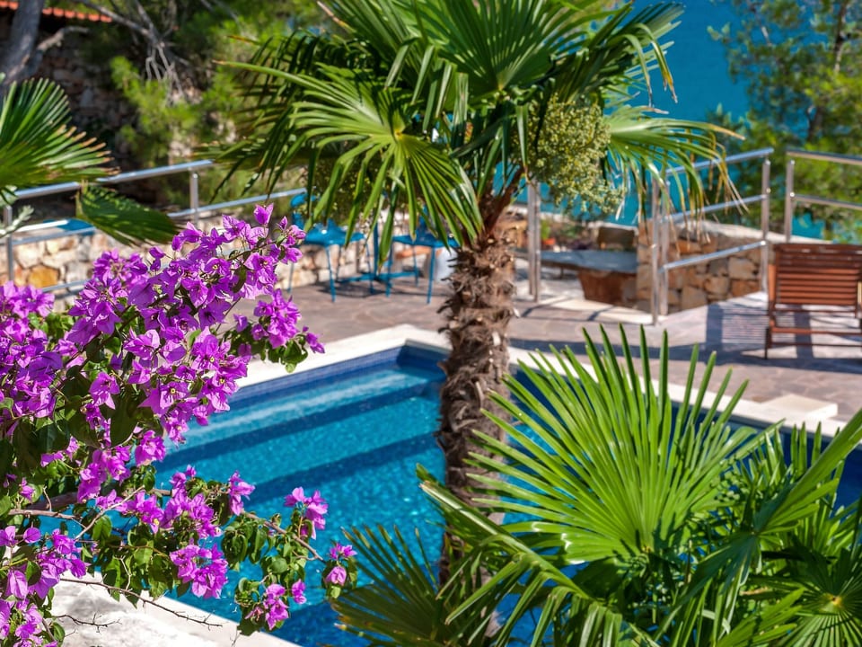 Hidden Heaven Private Resort - Beheizter Pool - Milna