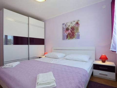 Wohnung in Starigrad mit schönem Meerblick