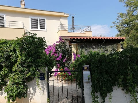 für 4 Personen ca. 60 m² in Milna auf Brac, Adriaküste Kroatien (Kroatisch