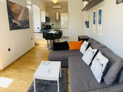 Tashi Urban Stay, 2 BR Wohnung Rijeka Center"