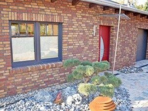 Ferienbungalow mit Terrasse und Seeblick in Sellin