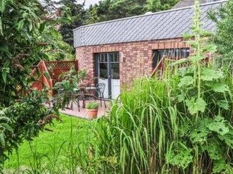 Ferienbungalow mit Terrasse und Seeblick in Sellin