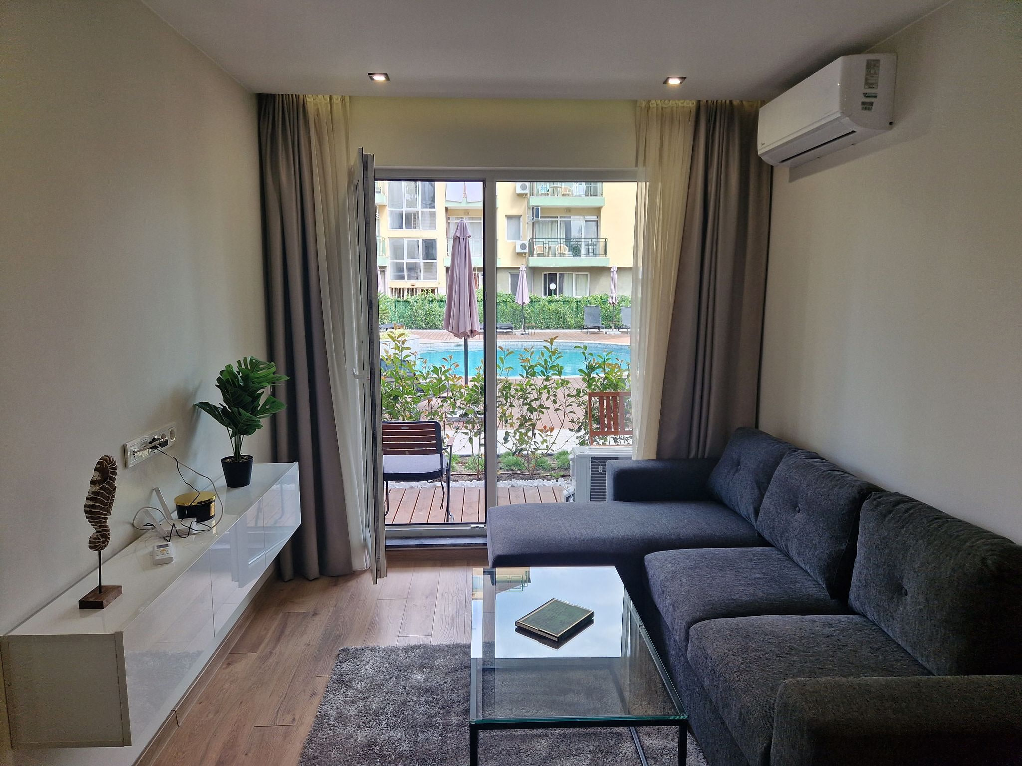 NEW Sol Mar Boutique