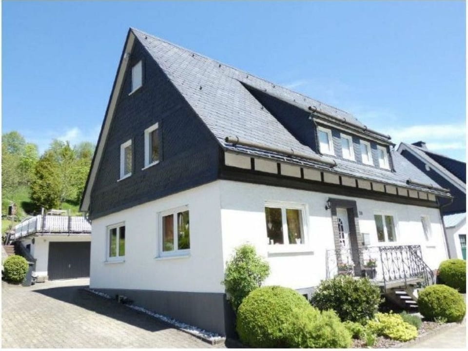 Ferienwohnunglatrop - Eslohe