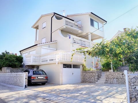 Villa Luger EG