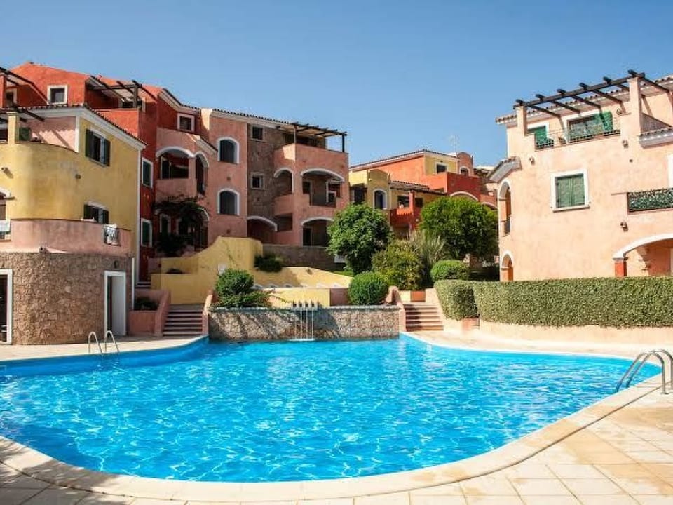 Delizioso Nausicae con piscina - Porto Pozzo