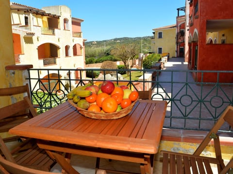 Delizioso Nausicae con piscina