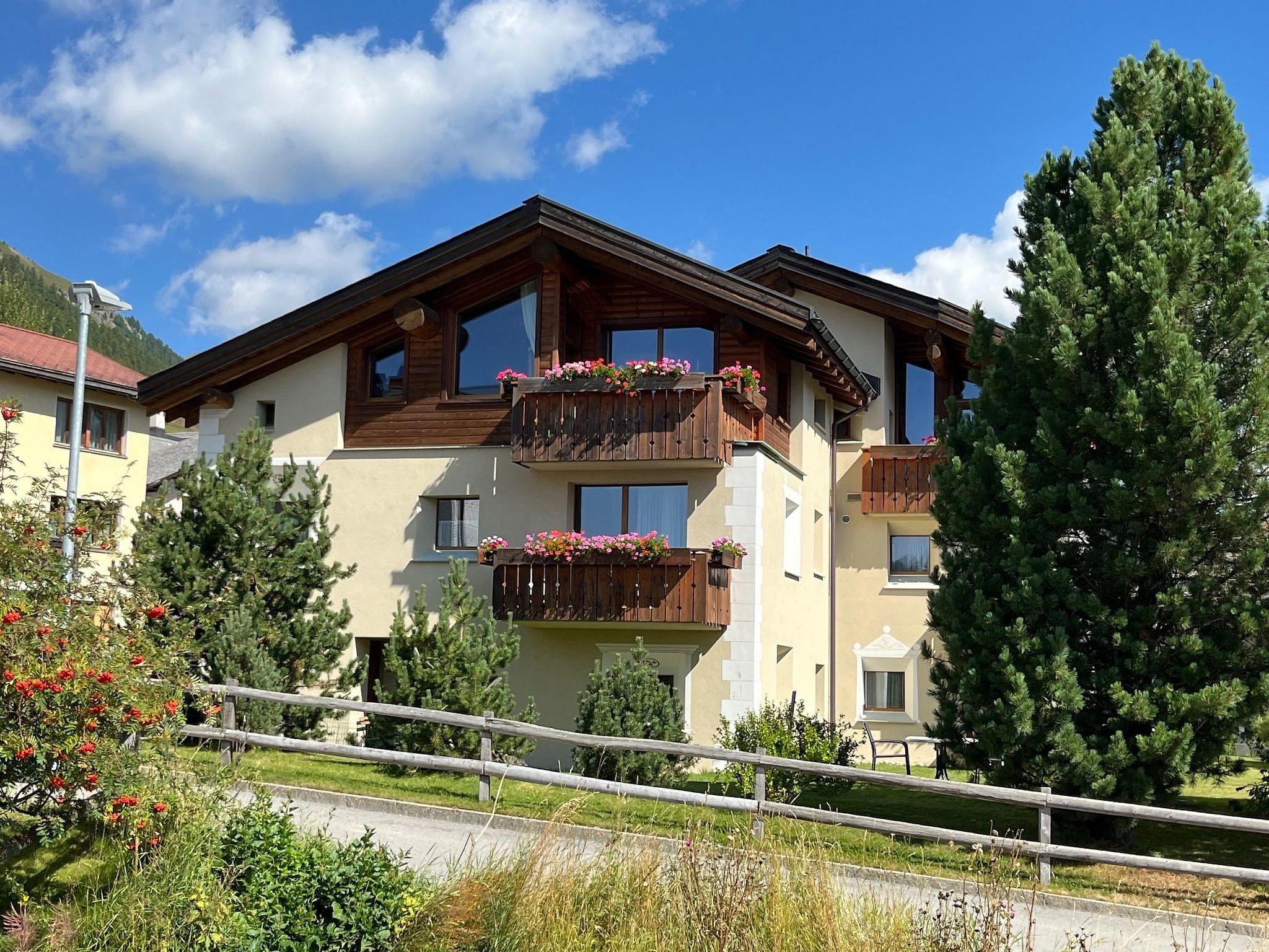 Celerina Chesa Aivla