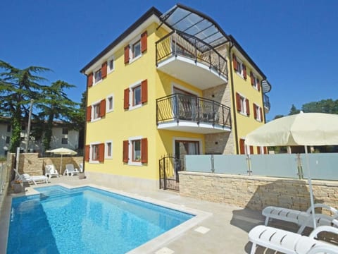 Elia Appartments