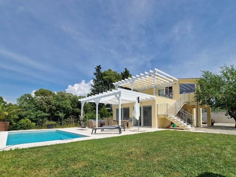 Appartment mit Pool