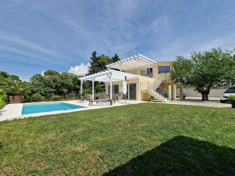 Appartment mit Pool