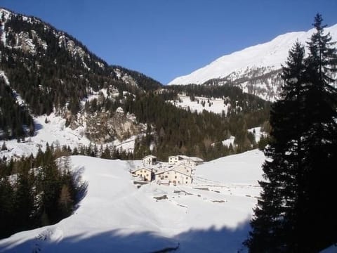 Maiensäss 5.5 Zi. freistehend und romantisch