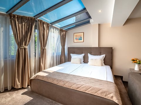 Skylight Business Suite