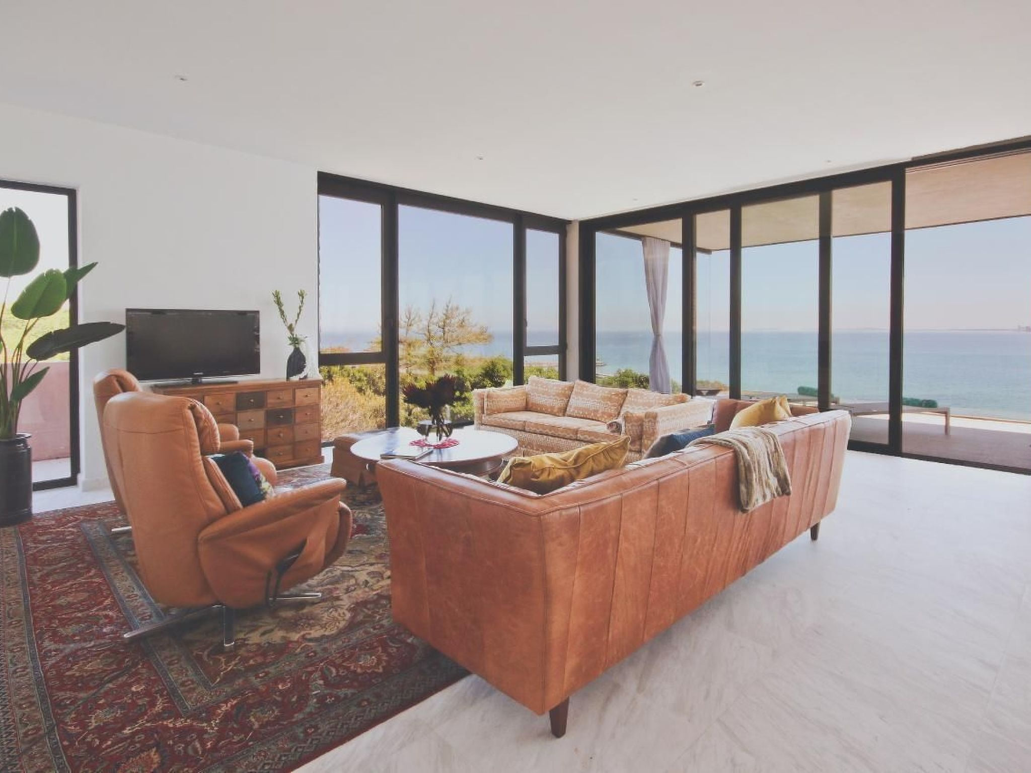 Red Rock Ocean View Villa - Baywatch Apartment