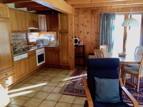 Chalet, Dil Arom, geschlossener Garten