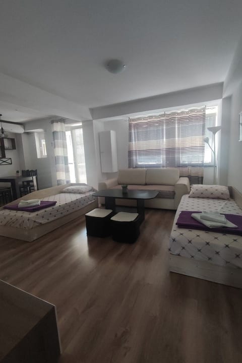 "Stefea Apartment"