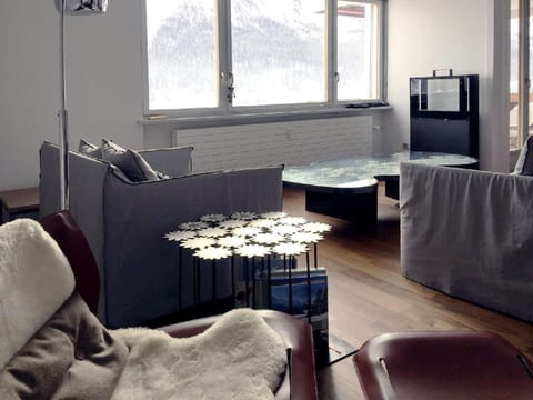 Chesa Residence