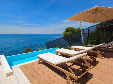 Villa Stylish