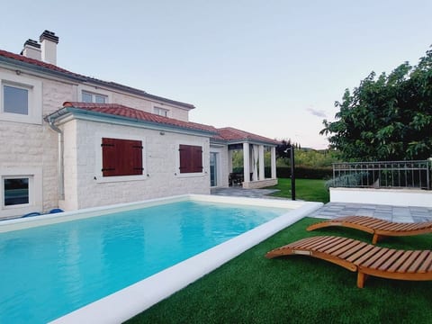 Villa Whitestone bei Šibenik