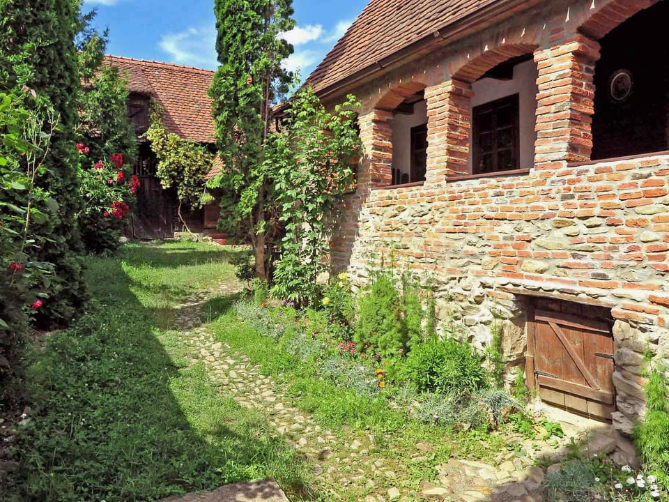 Casa Lopo - fattoria ristrutturata nel villaggio di pastori - Vale