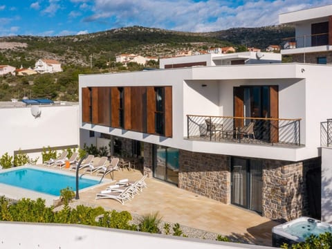 Villa Aurora für 10 Personen in Priosten