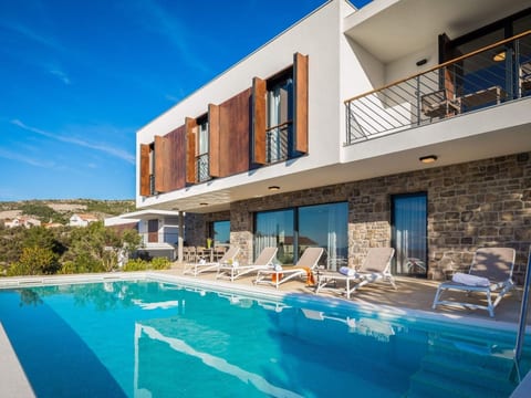 Villa Mattina für 10 Personen in Priosten