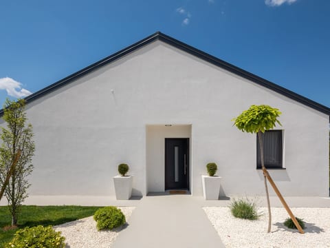 Villa Le in Oklaj