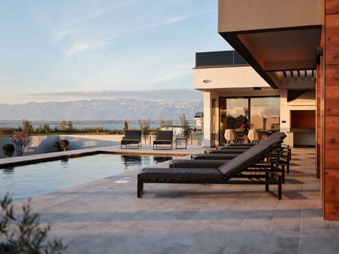 Villa Royal Sands