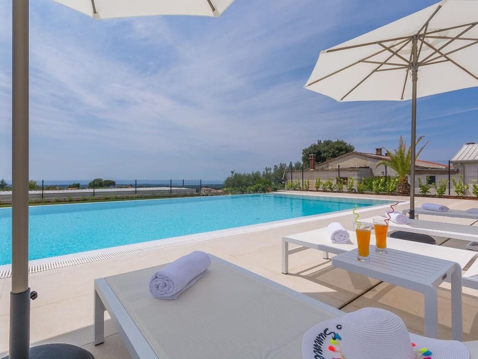 Villa Gabrijela für 10 Personen in Valentići - Kaštelir