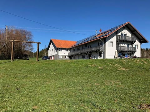 in Buchenberg mit Garten und Terrasse
