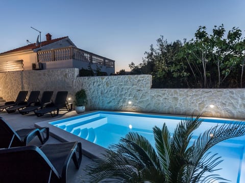 mit Privatpool für 9 Personen ca. 95 m² in