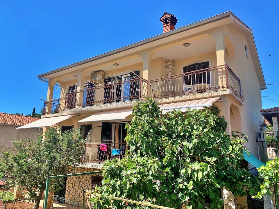 Apartment Santic - Čižići
