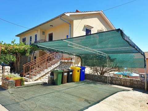 Apartment Santic
