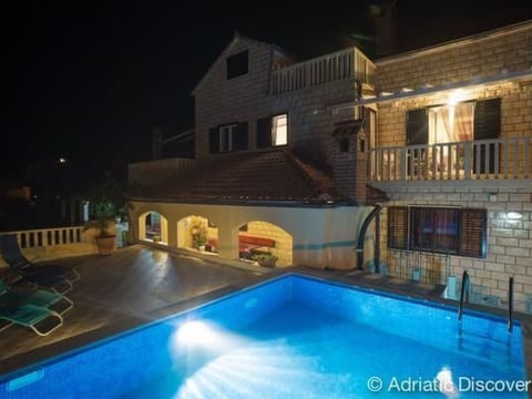 Ferienvilla in ruhiger Lage mit Pool