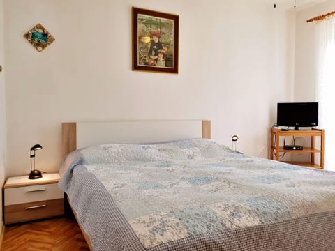 Apartment Bijelic - mit Balkon, 480 m vom Meer