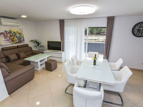 Apartment Sana 1