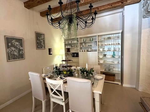 Villa "Cotton House" mit Schwimmbad