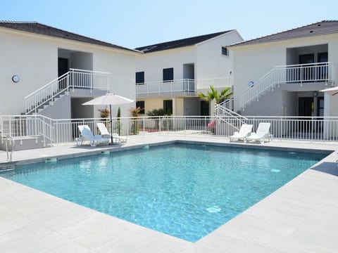 Marea Resort Wohnung mit Schwimmbad