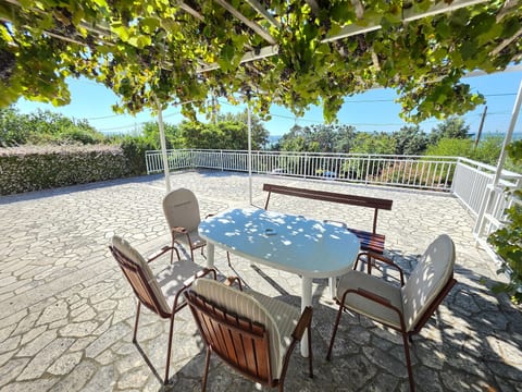 Wohnung für 4-5 Personen mit Terrasse