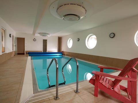 Ferienvilla in Hohenkirchen mit Privatem Pool Birdieweg 11a