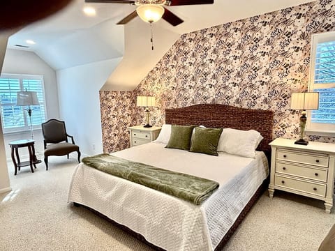 Cape May Paradise-Pool-Gym-GameRoom-5 BR-Sleeps 16