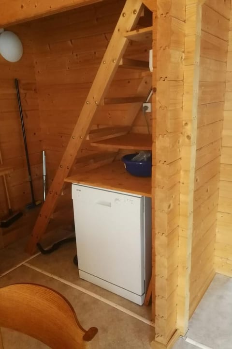 Chalet/ Blockhaus auf Camping
