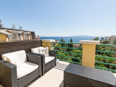 "Penthouse" mit Blick auf das Wasser