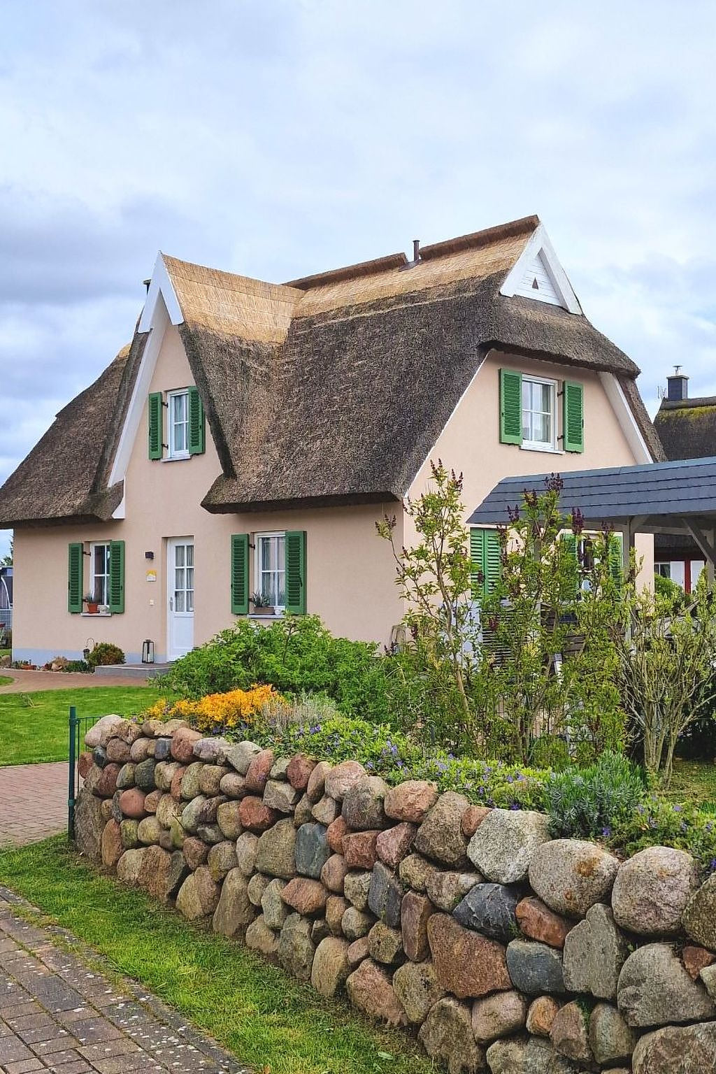 in Ummanz mit Sauna, Garten und Grill